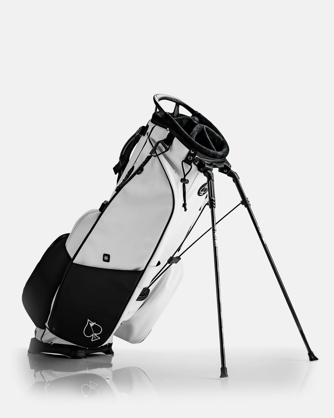 Player Preferred™ Golf Bag - Domino | Clean, Practical Carry