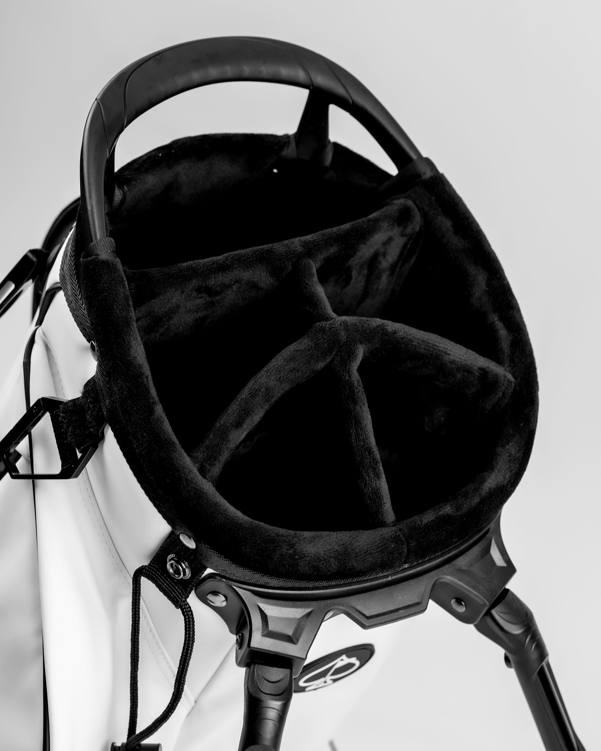 Player Preferred™ Golf Bag - Domino | Clean, Practical Carry