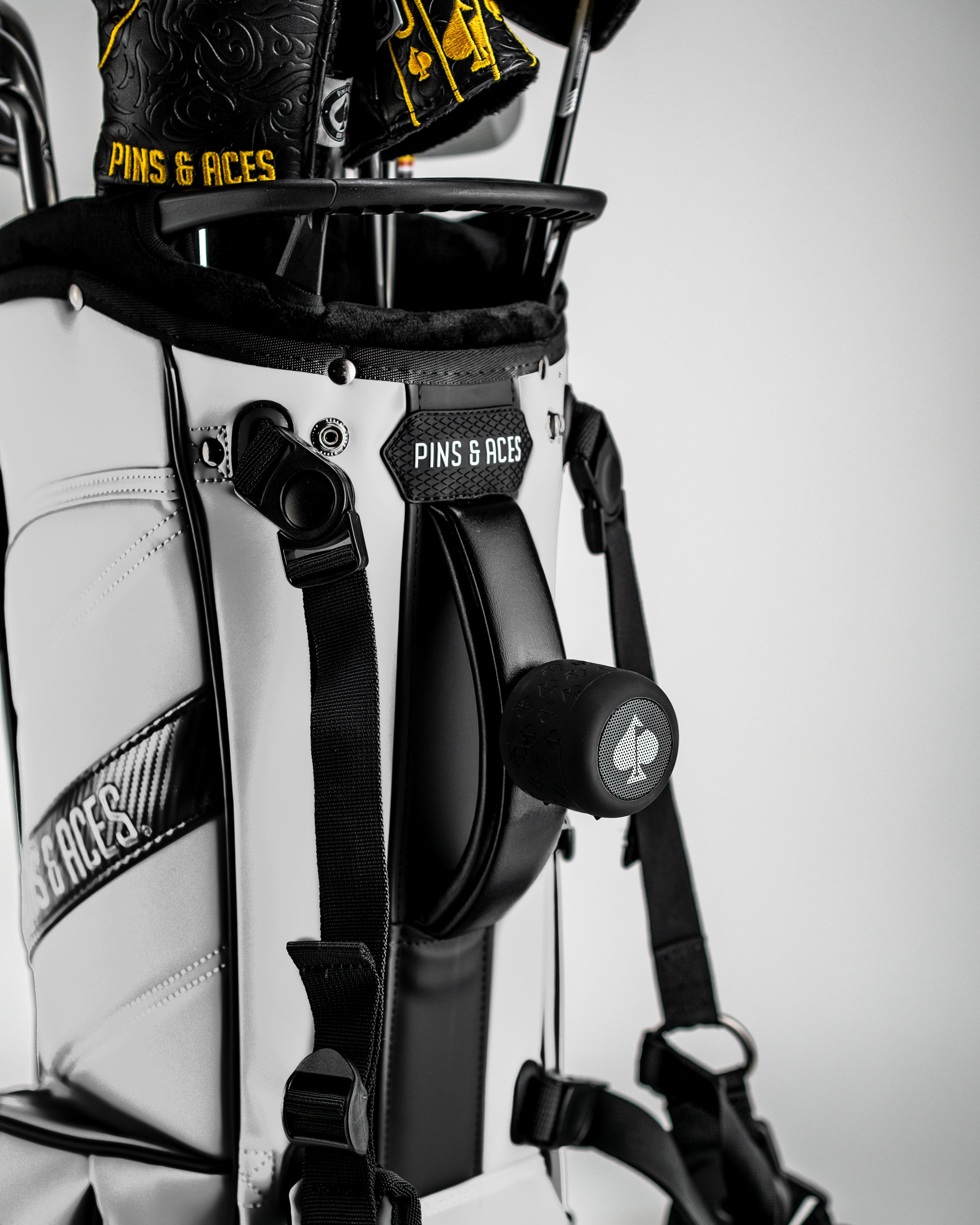 Player Preferred™ Golf Bag - Domino | Clean, Practical Carry