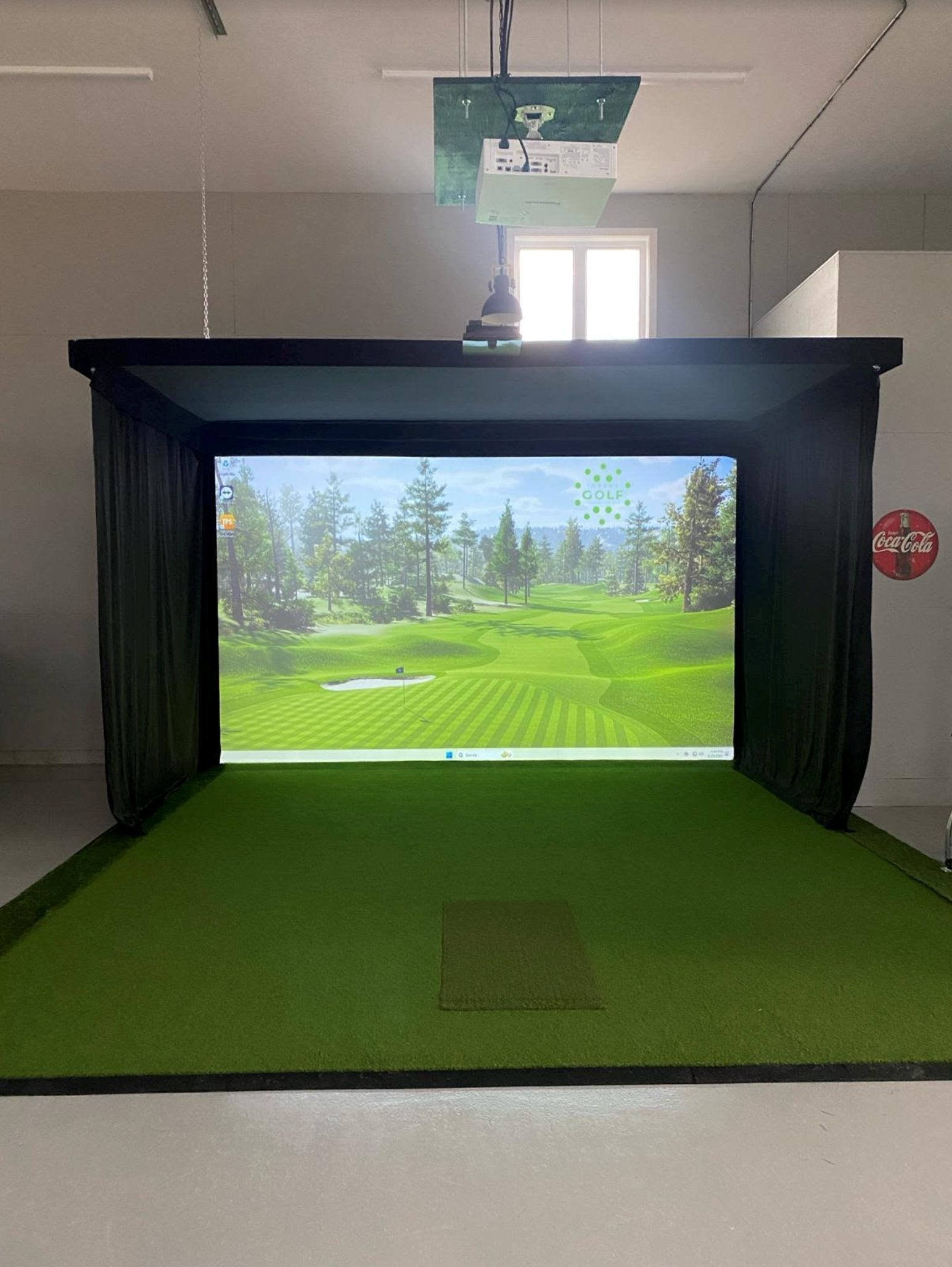 SIG Golf Simulator Curtains official Shop Indoor Golf product photo 3