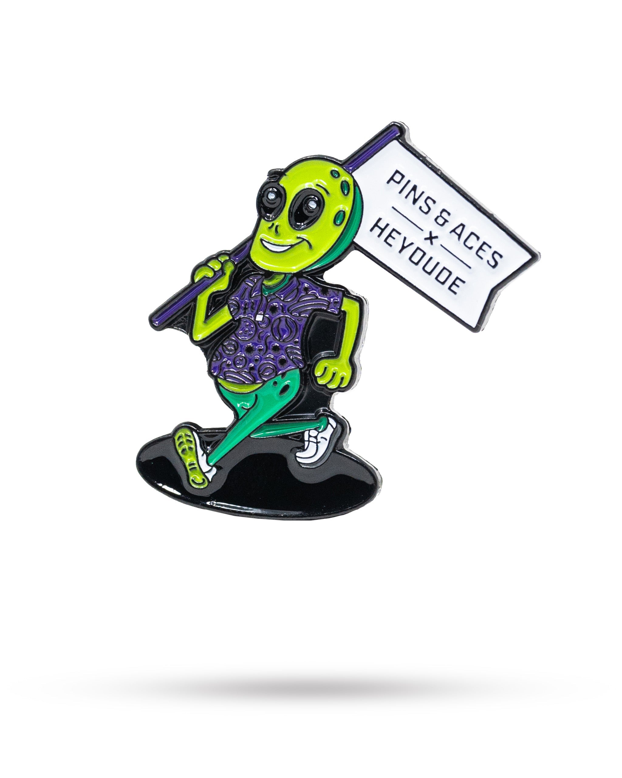 HEYDUDE Alien Ball Marker | Unique Golf Ball Marker by Grater Golf