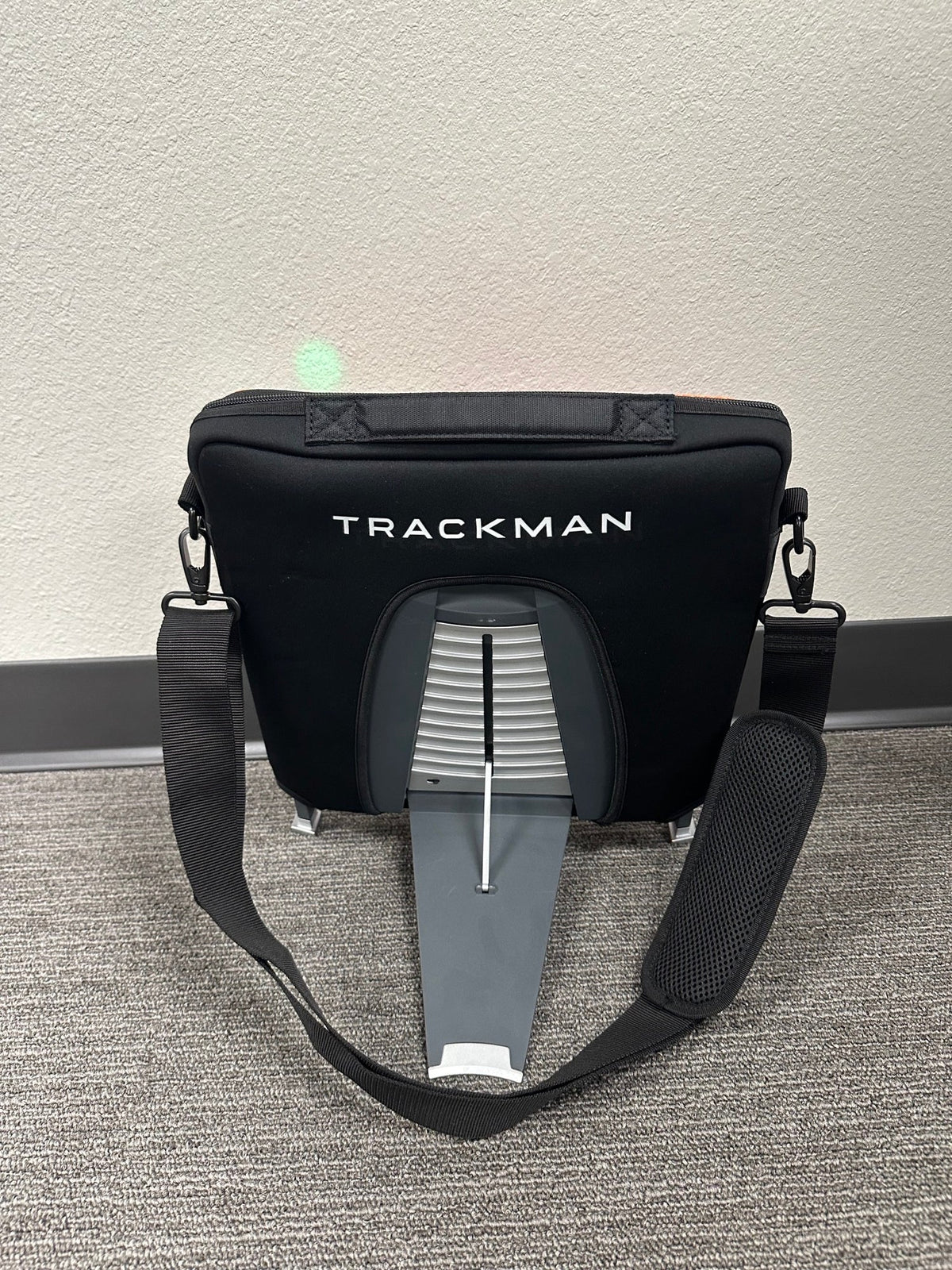 Trackman 4 Tour Sleeve - view 3