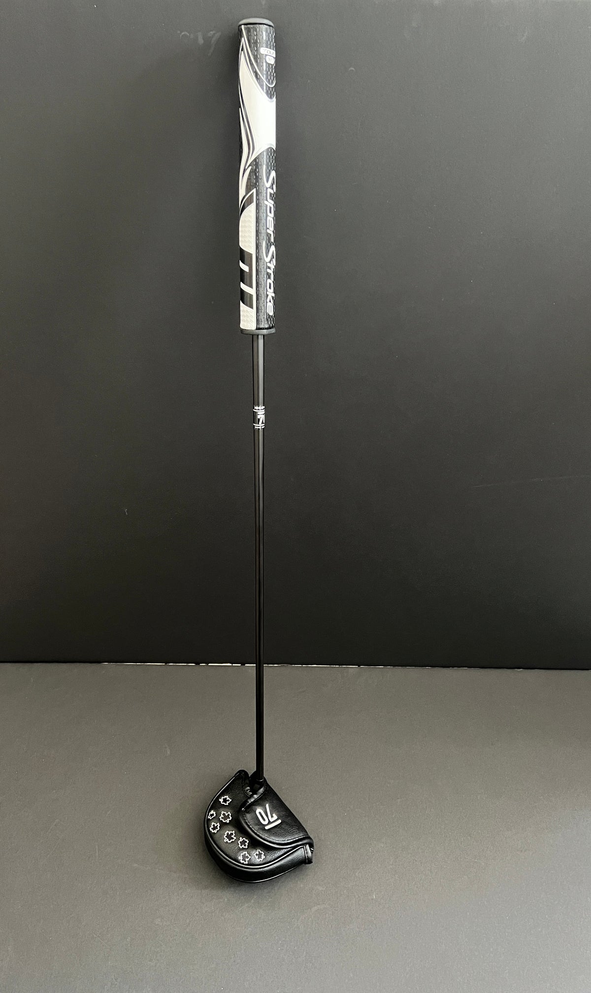 Sub 70 Sycamore 010S 34" RH mallet putter with Superstroke 3.0 grip