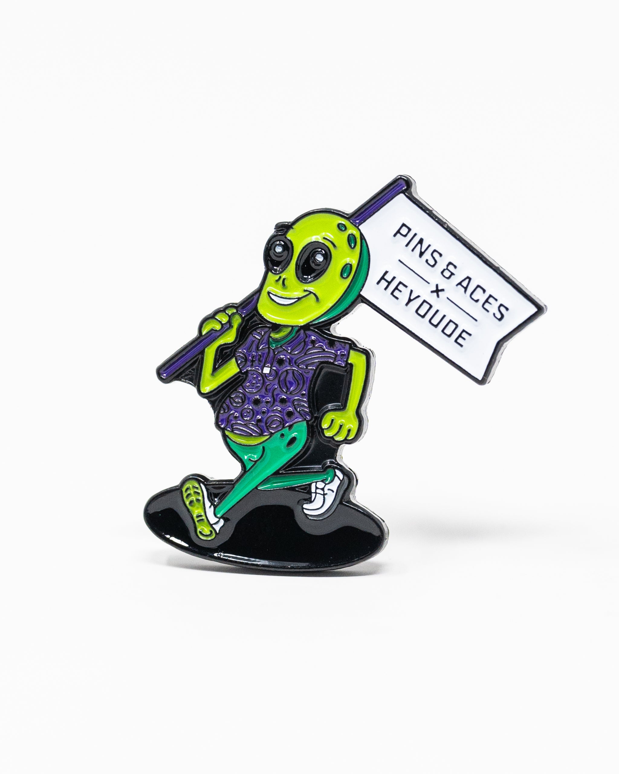 HEYDUDE Alien Ball Marker | Unique Golf Ball Marker by Grater Golf