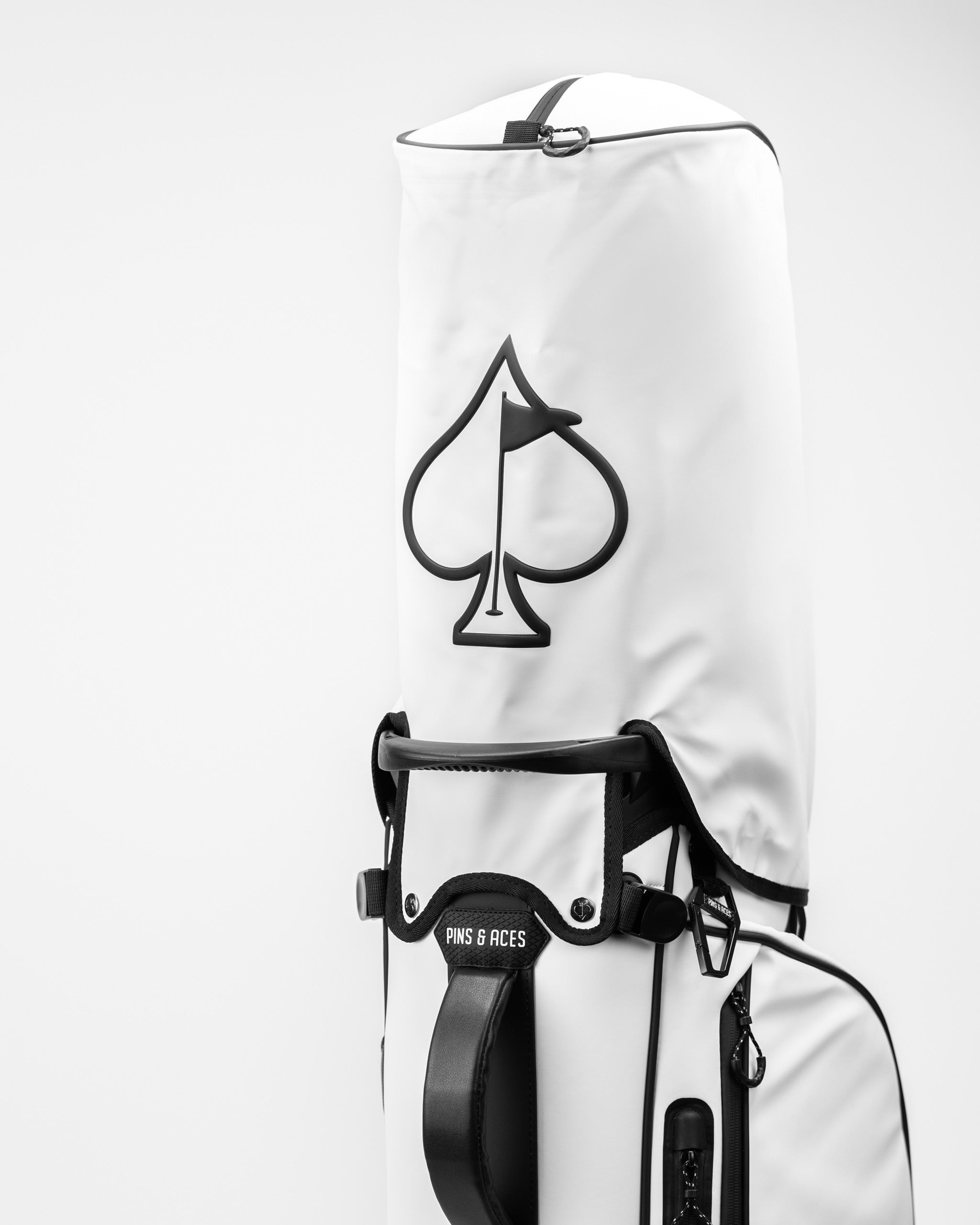 Player Preferred™ Golf Bag - Domino | Clean, Practical Carry
