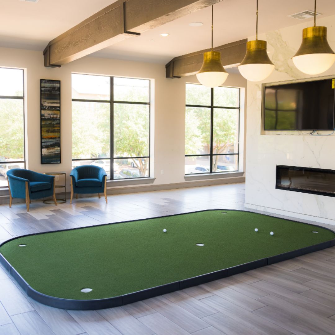 SIGPRO Executive Putting Green indoor golf product, available from Grater Golf