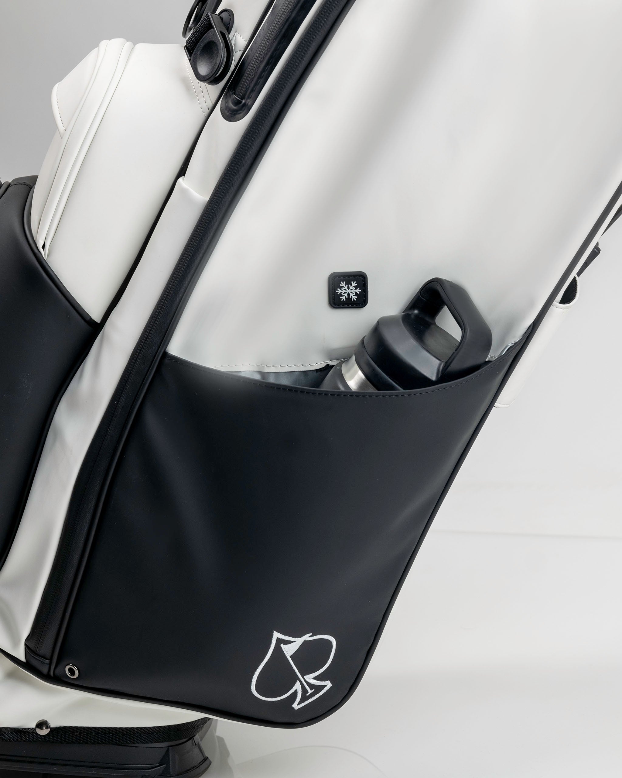 Player Preferred™ Golf Bag - Domino | Clean, Practical Carry